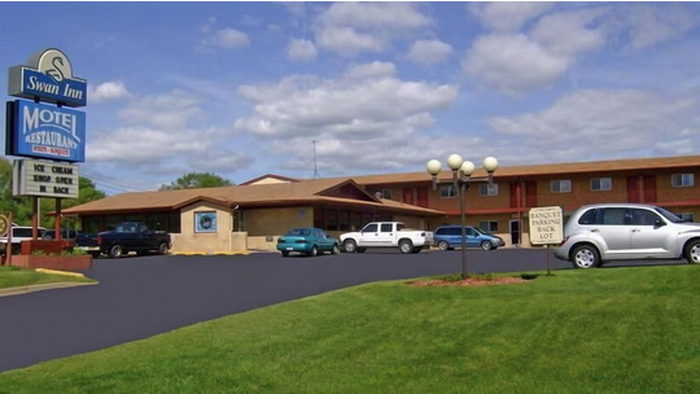 Swan Inn Motel & Restaurant